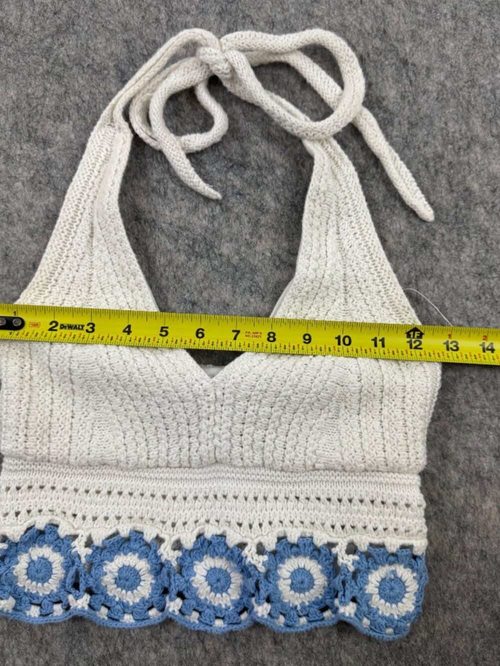 Hollister Crochet Halter Top White Blue Flowers Sz S V Neck 70s - Picture 5 of 10